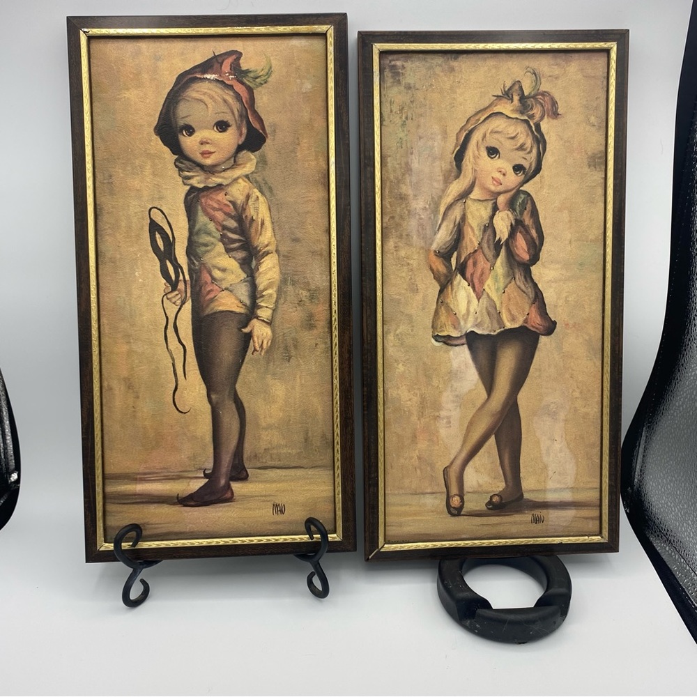 Maio pictures,very old.great condition.